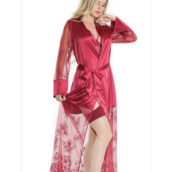 Fairytale Robe - Picture 2 of 2